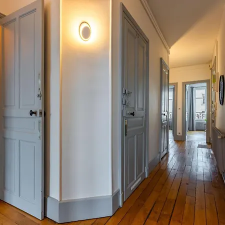 Le Chic De Foch - 5min A Pied De La Gare ナンシー